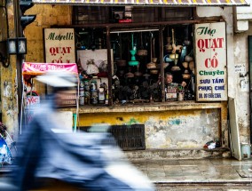 市场繁荣下的投资奇迹，一年涨超27%的奇迹之路