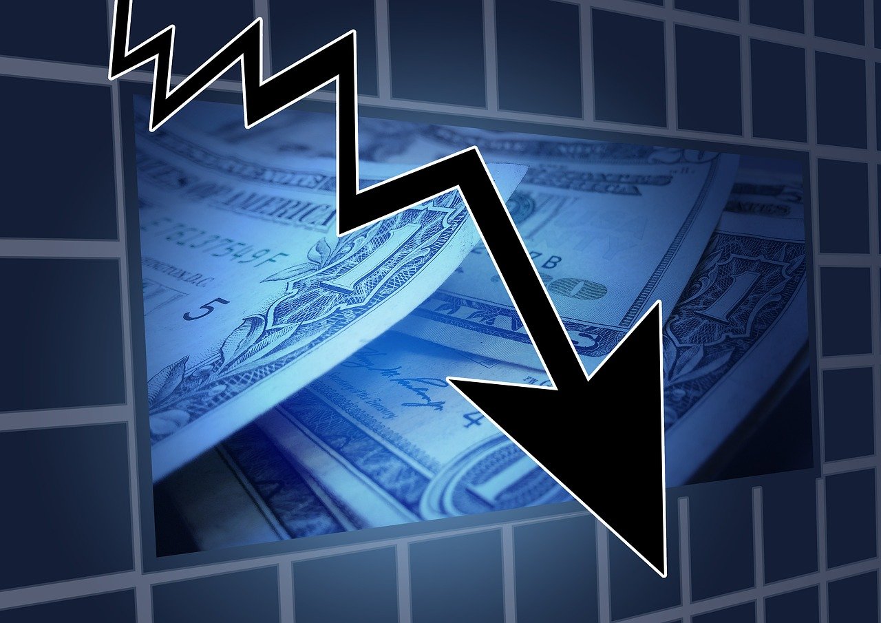 震坤行盘中异动 股价大涨5.14%报3.68美元